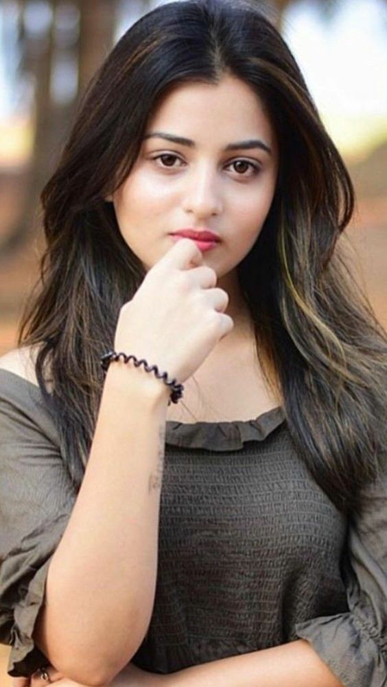 Escort-service-in-Karachi
